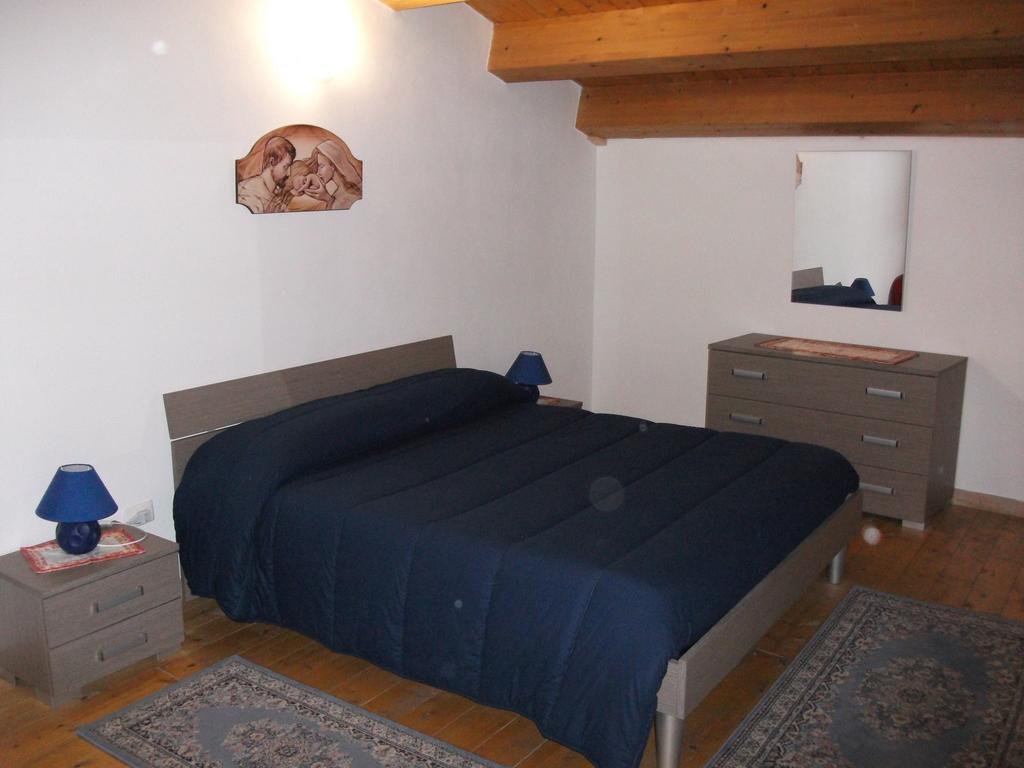 Casa Vacanze Il Quadrifoglio نوتو الغرفة الصورة